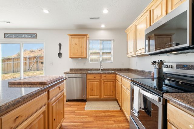 181 W CARACARA ST, Saratoga Springs, UT 84045