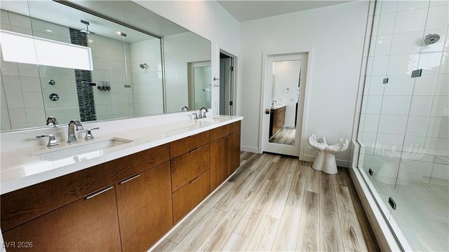 9836 Starlight Ridge Avenue, Las Vegas, NV 89148