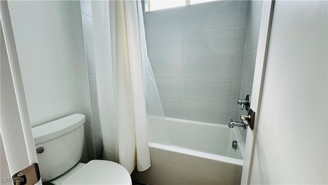 9836 Starlight Ridge Avenue, Las Vegas, NV 89148