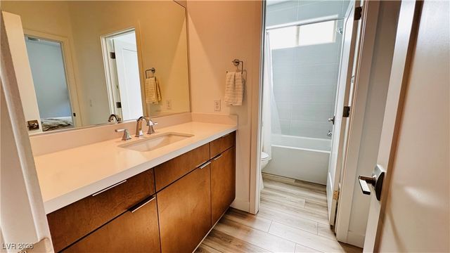 9836 Starlight Ridge Avenue, Las Vegas, NV 89148