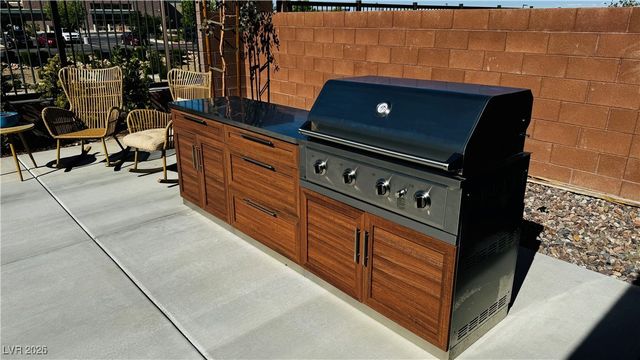 9836 Starlight Ridge Avenue, Las Vegas, NV 89148