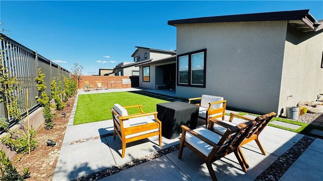 9836 Starlight Ridge Avenue, Las Vegas, NV 89148