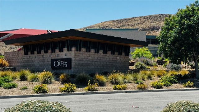 9836 Starlight Ridge Avenue, Las Vegas, NV 89148