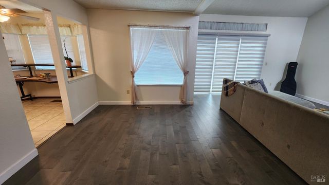 921 Marietta Ct, Fairfield, CA 94534