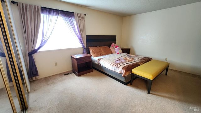 921 Marietta Ct, Fairfield, CA 94534