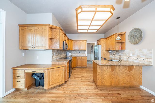869 E 3350 N, North Ogden, UT 84414