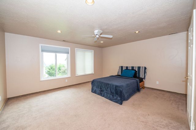 869 E 3350 N, North Ogden, UT 84414
