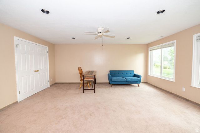 869 E 3350 N, North Ogden, UT 84414