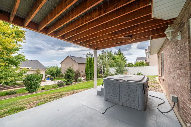 869 E 3350 N, North Ogden, UT 84414