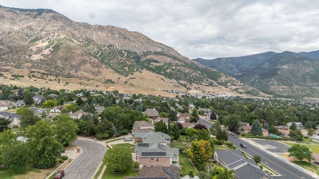 869 E 3350 N, North Ogden, UT 84414