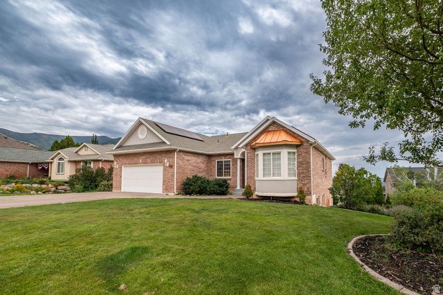 869 E 3350 N, North Ogden, UT 84414