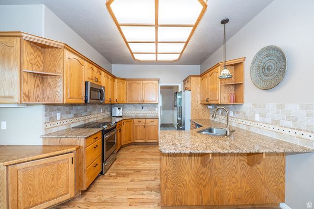 869 E 3350 N, North Ogden, UT 84414
