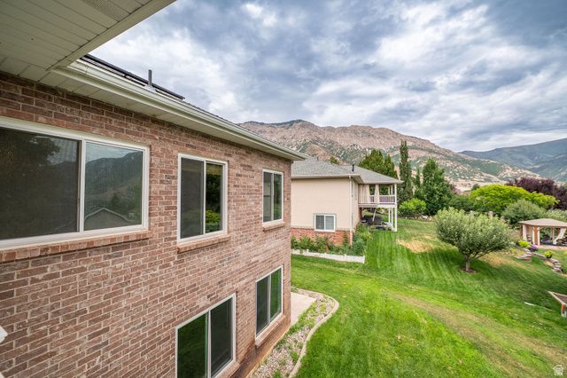 869 E 3350 N, North Ogden, UT 84414
