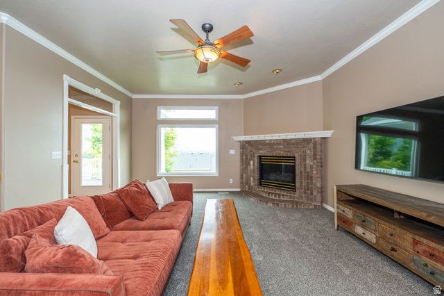 869 E 3350 N, North Ogden, UT 84414