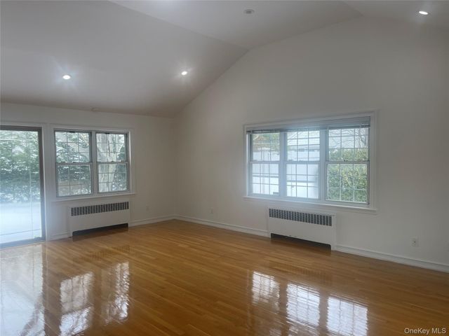 314 Main St, East Rockaway, NY 11518