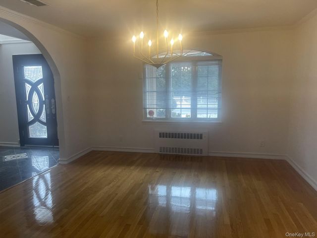 314 Main St, East Rockaway, NY 11518