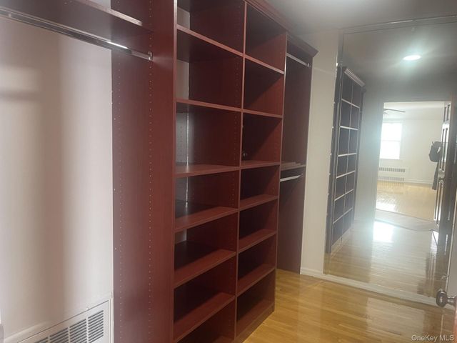 314 Main St, East Rockaway, NY 11518