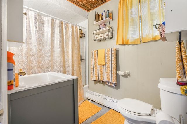 39 Highland St, Pawtucket, RI 02860