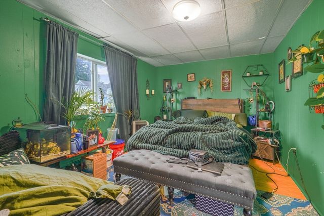 39 Highland St, Pawtucket, RI 02860