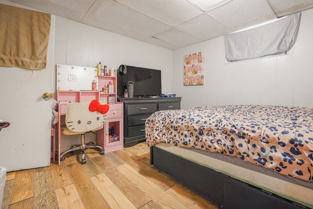39 Highland St, Pawtucket, RI 02860