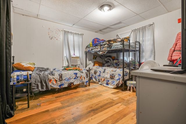 39 Highland St, Pawtucket, RI 02860