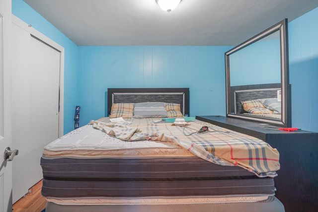 39 Highland St, Pawtucket, RI 02860