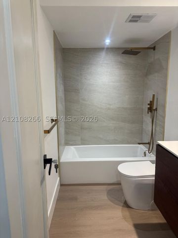 9721 Sunrise Lakes Blvd 108, Sunrise, FL 33322