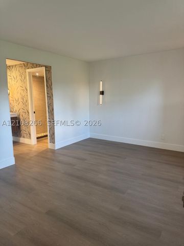 9721 Sunrise Lakes Blvd 108, Sunrise, FL 33322