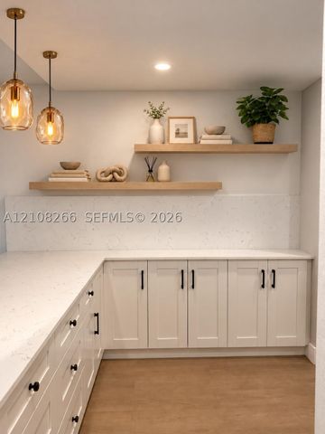 9721 Sunrise Lakes Blvd 108, Sunrise, FL 33322