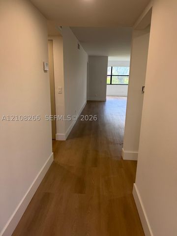 9721 Sunrise Lakes Blvd 108, Sunrise, FL 33322
