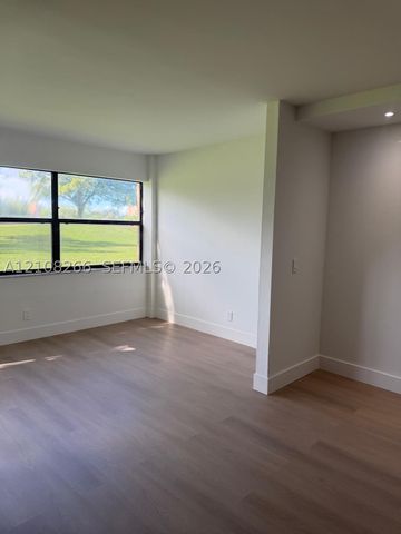 9721 Sunrise Lakes Blvd 108, Sunrise, FL 33322