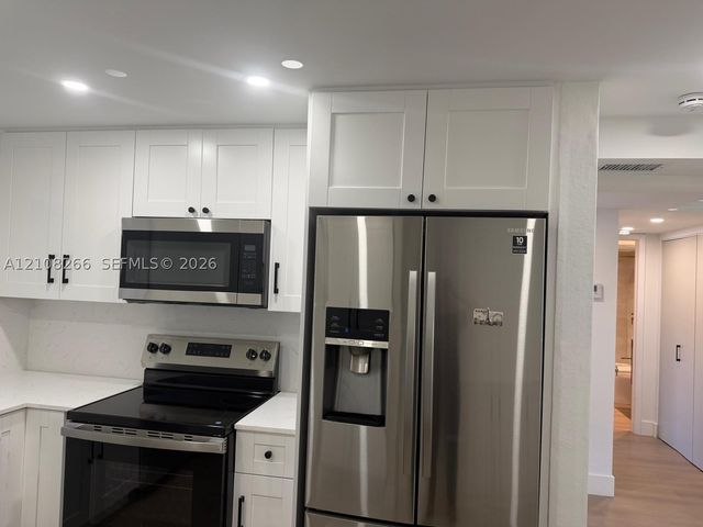 9721 Sunrise Lakes Blvd 108, Sunrise, FL 33322
