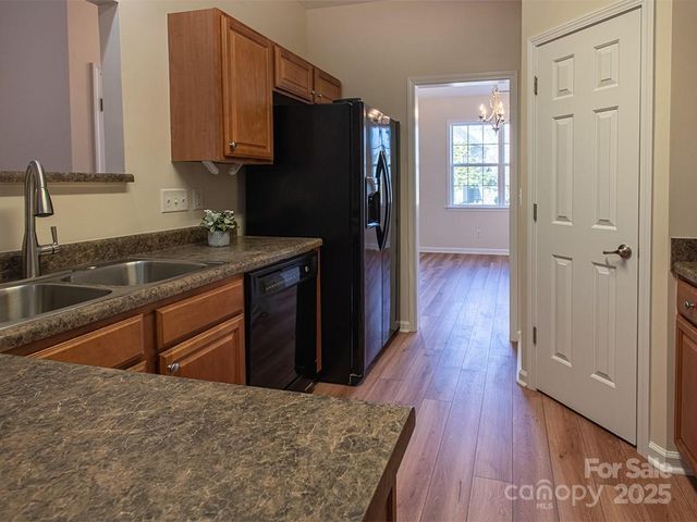 28 Stone River Drive, Asheville, NC 28804