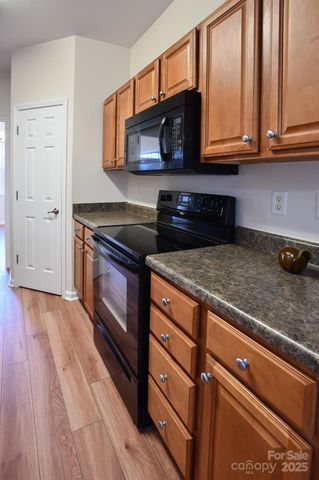 28 Stone River Drive, Asheville, NC 28804