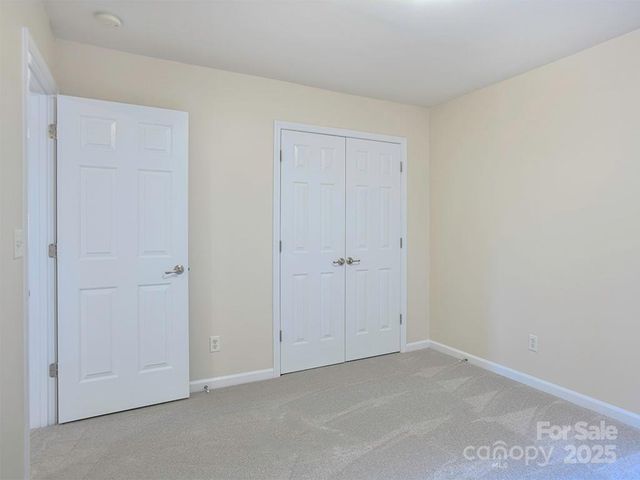 28 Stone River Drive, Asheville, NC 28804