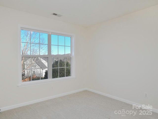 28 Stone River Drive, Asheville, NC 28804