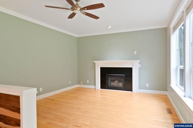 1321 Chapman Hill Dr NW, Salem, OR 97304