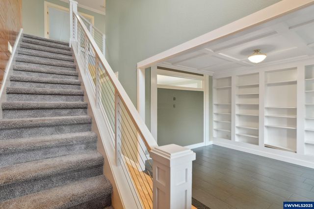 1321 Chapman Hill Dr NW, Salem, OR 97304