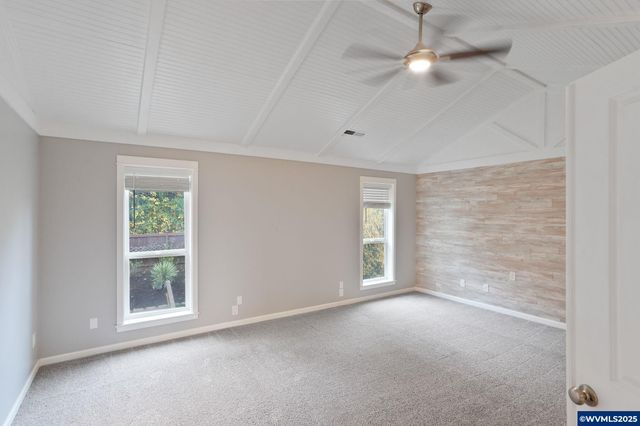 1321 Chapman Hill Dr NW, Salem, OR 97304