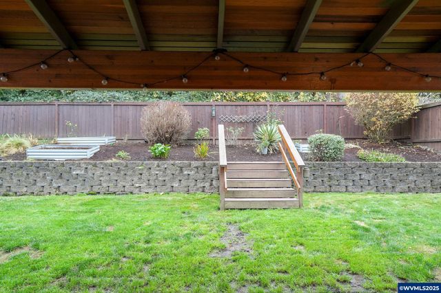 1321 Chapman Hill Dr NW, Salem, OR 97304