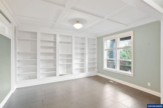 1321 Chapman Hill Dr NW, Salem, OR 97304