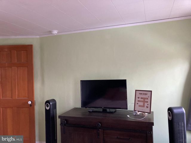 213 GREEN LANE TER, Hatboro, PA 19040