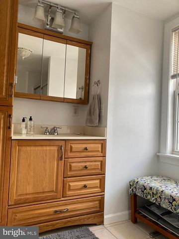 213 GREEN LANE TER, Hatboro, PA 19040