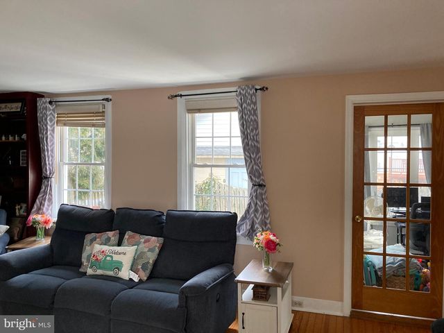 213 GREEN LANE TER, Hatboro, PA 19040