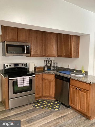 213 GREEN LANE TER, Hatboro, PA 19040