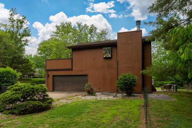 183 Heritage Road, Carbondale, IL 62903