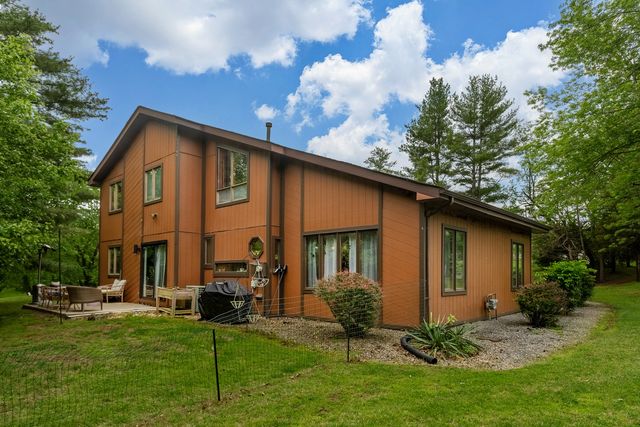 183 Heritage Road, Carbondale, IL 62903