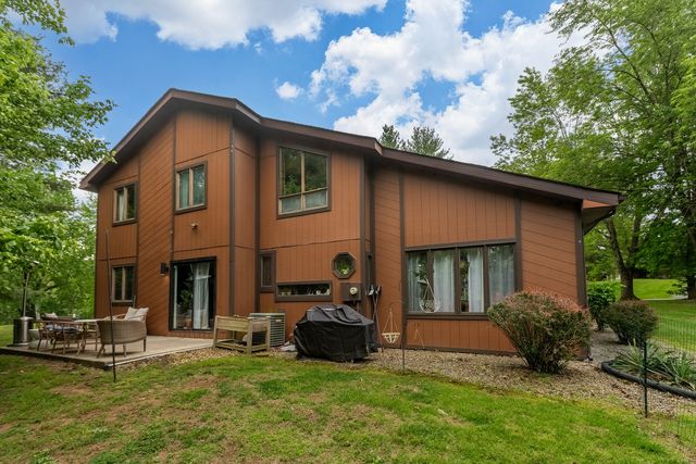 183 Heritage Road, Carbondale, IL 62903