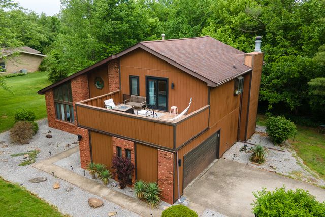 183 Heritage Road, Carbondale, IL 62903