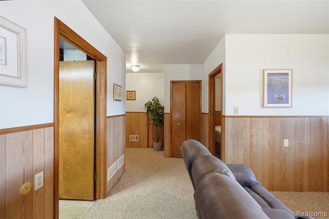 11044 Grand River Avenue, Brighton, MI 48116